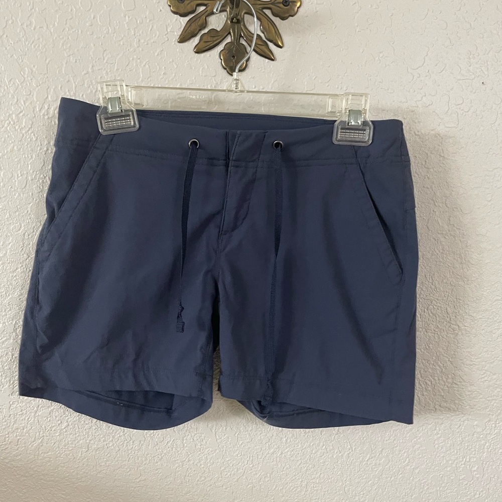 Columbia 5 in inseam Shorts